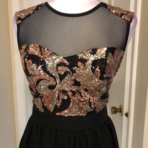Fits 2-4 black skater chiffon sequins mini - Picture 2 of 12